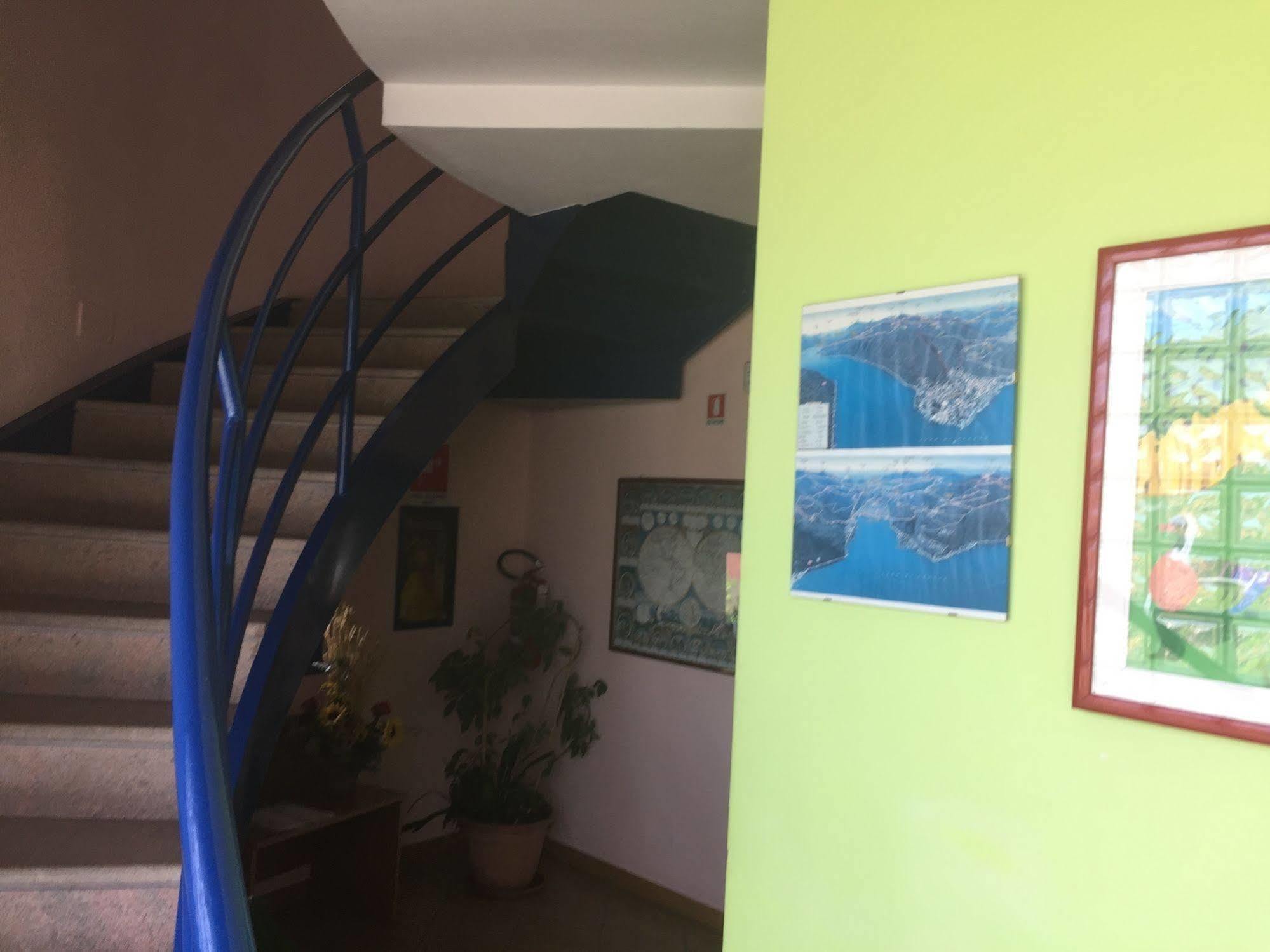 Hotel Il Canneto Porto Ceresio Dış mekan fotoğraf
